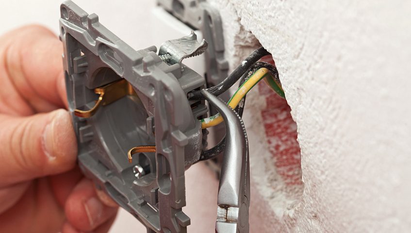 Electrical-Diagnostics-Repairs-montreal-Diagnostics-et-réparations-électrique-5